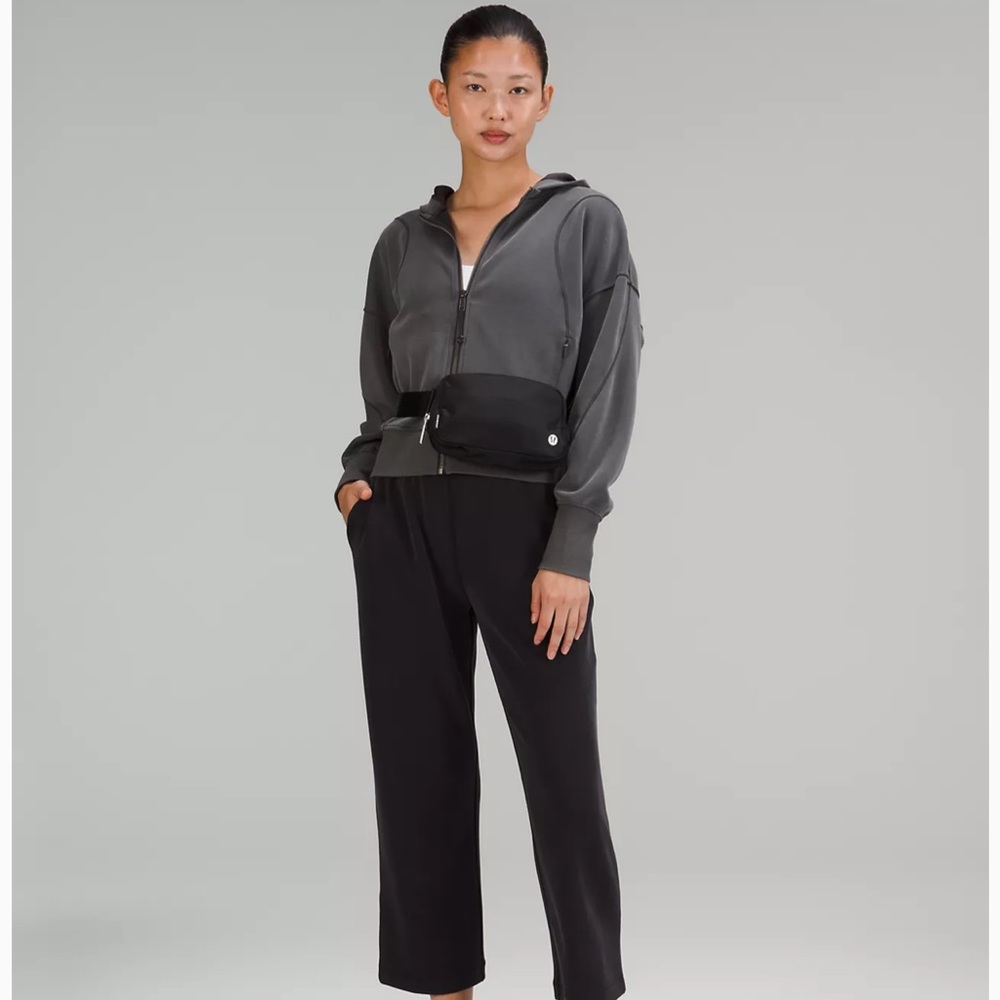 NEW ❤️ Lululemon • Everywhere Belt Bag Black - Picture 6 of 10